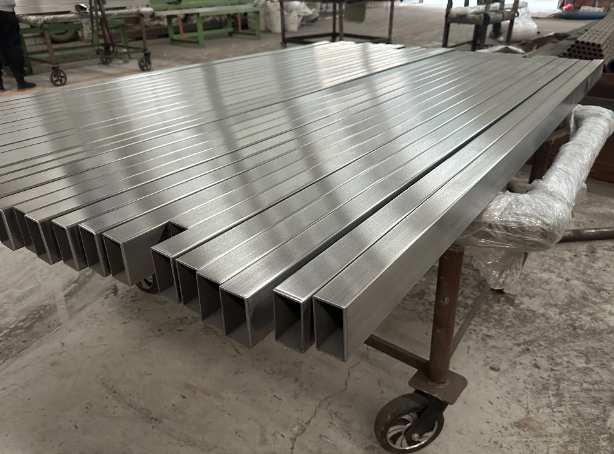 芜湖新能源汽车用不锈钢方管 现货